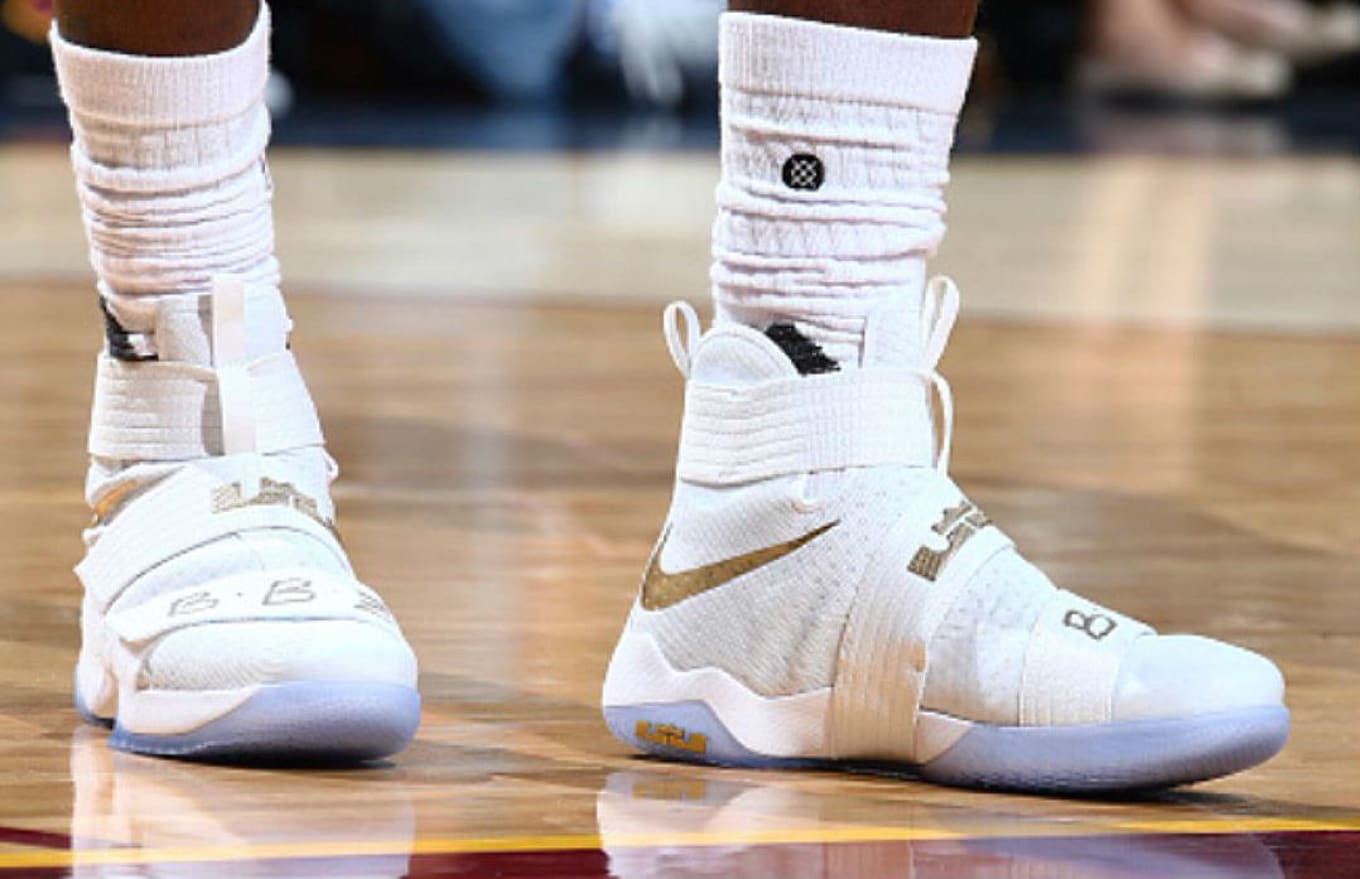 lebron soldier 10 white and gold