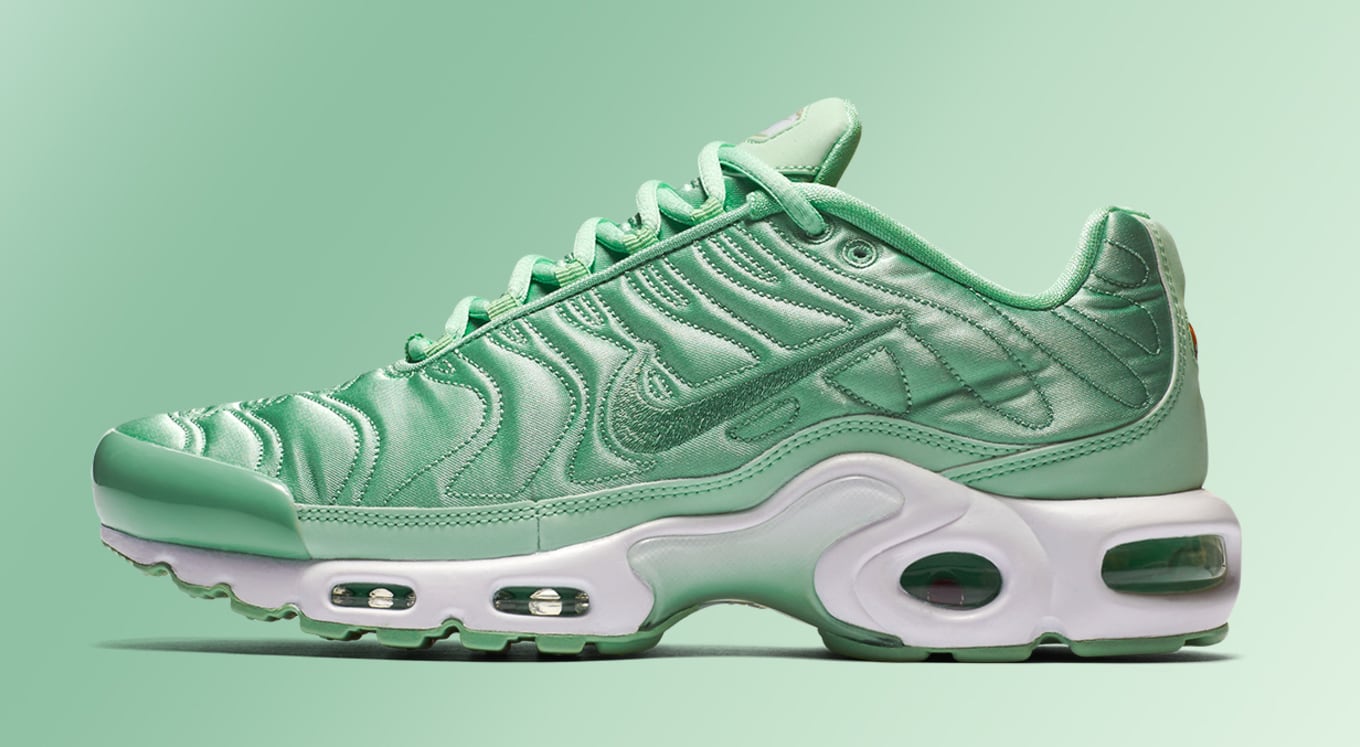nike air max plus womens green