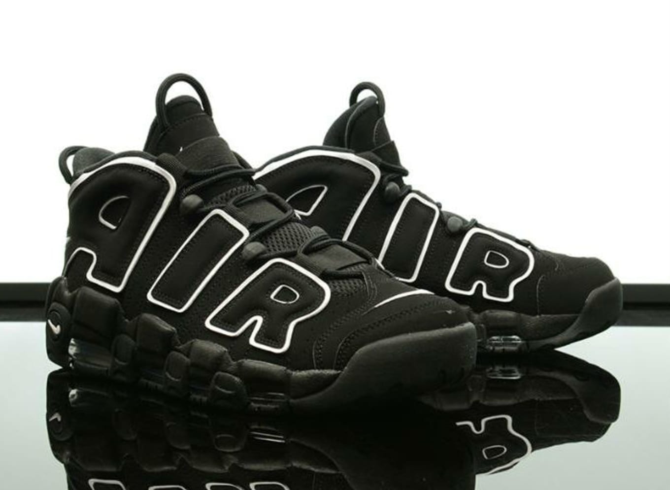 uptempo black white