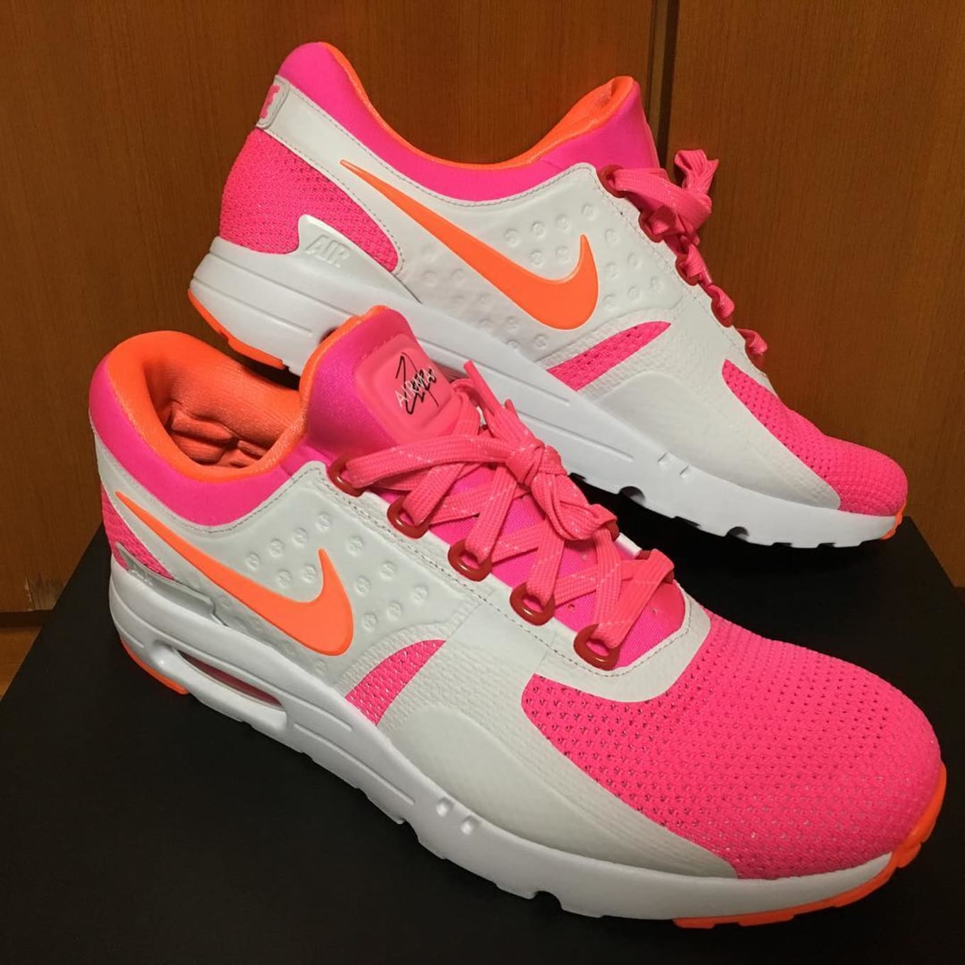 custom air max zero