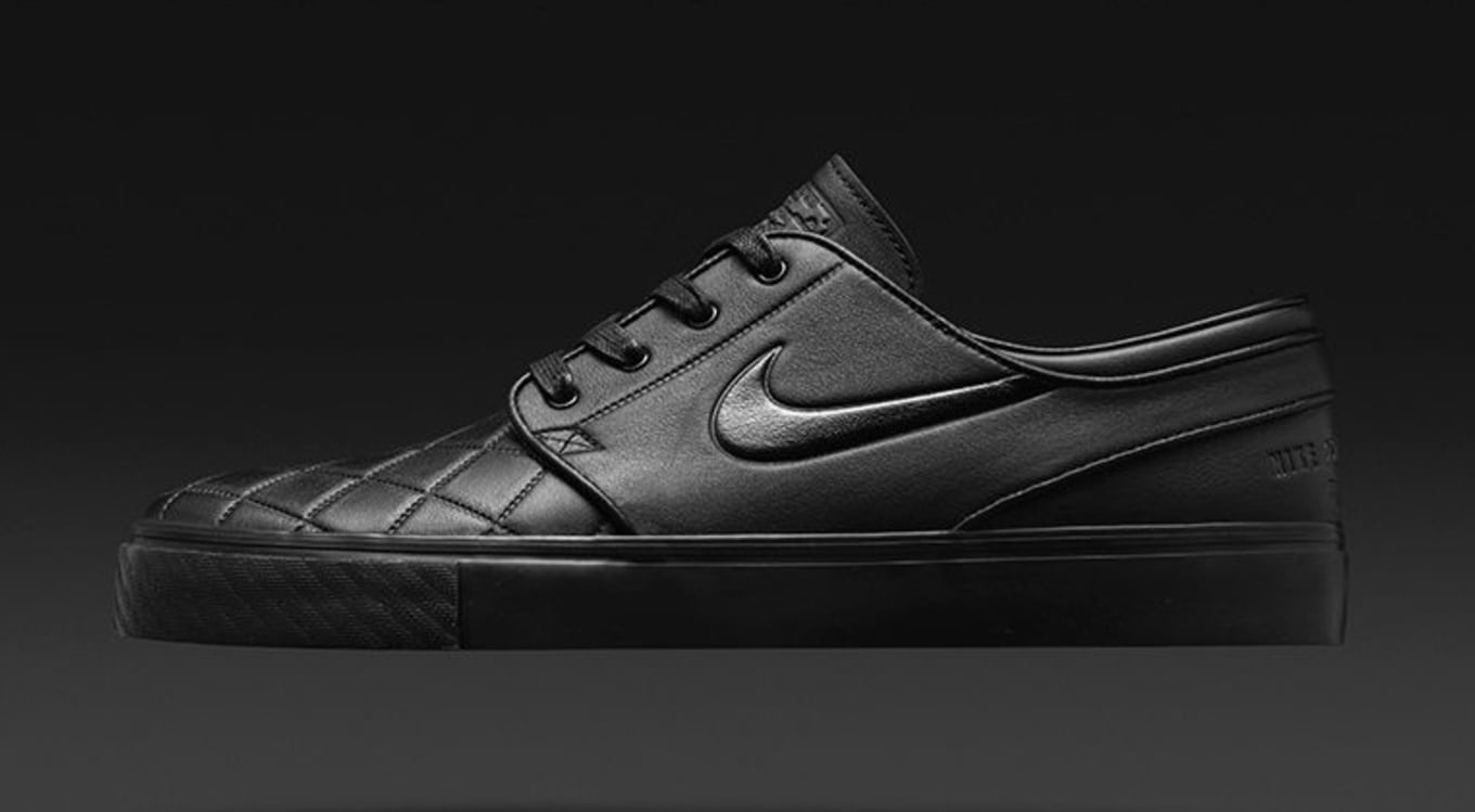 nike sb soccer shoes