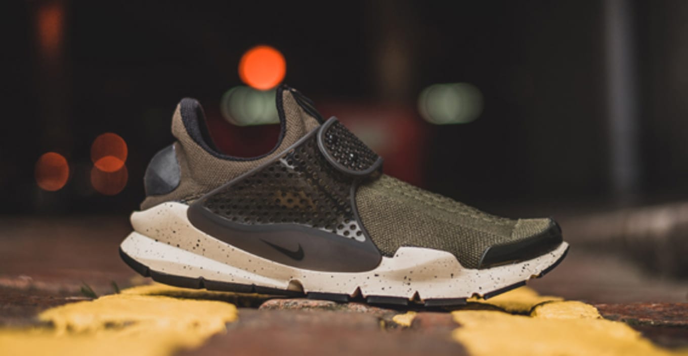 nike sock dart olive green
