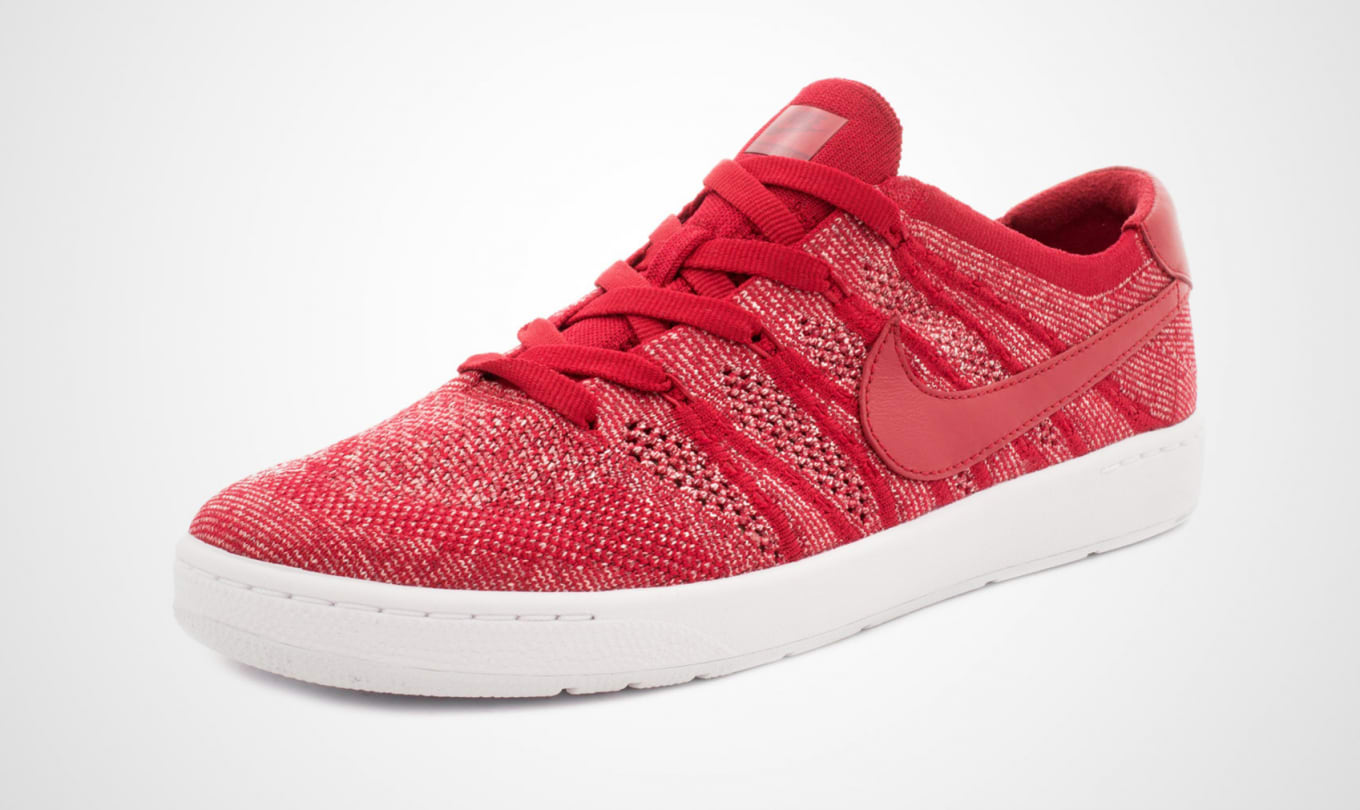 nike tennis classic ultra flyknit