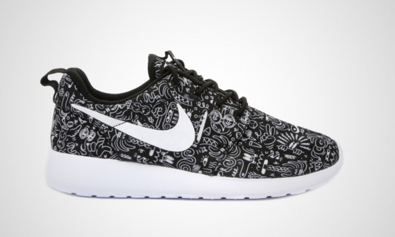 womens nike roshe run print