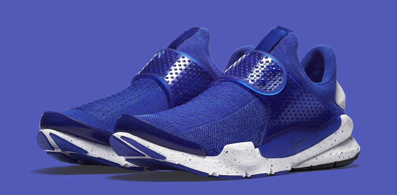 sock dart blue