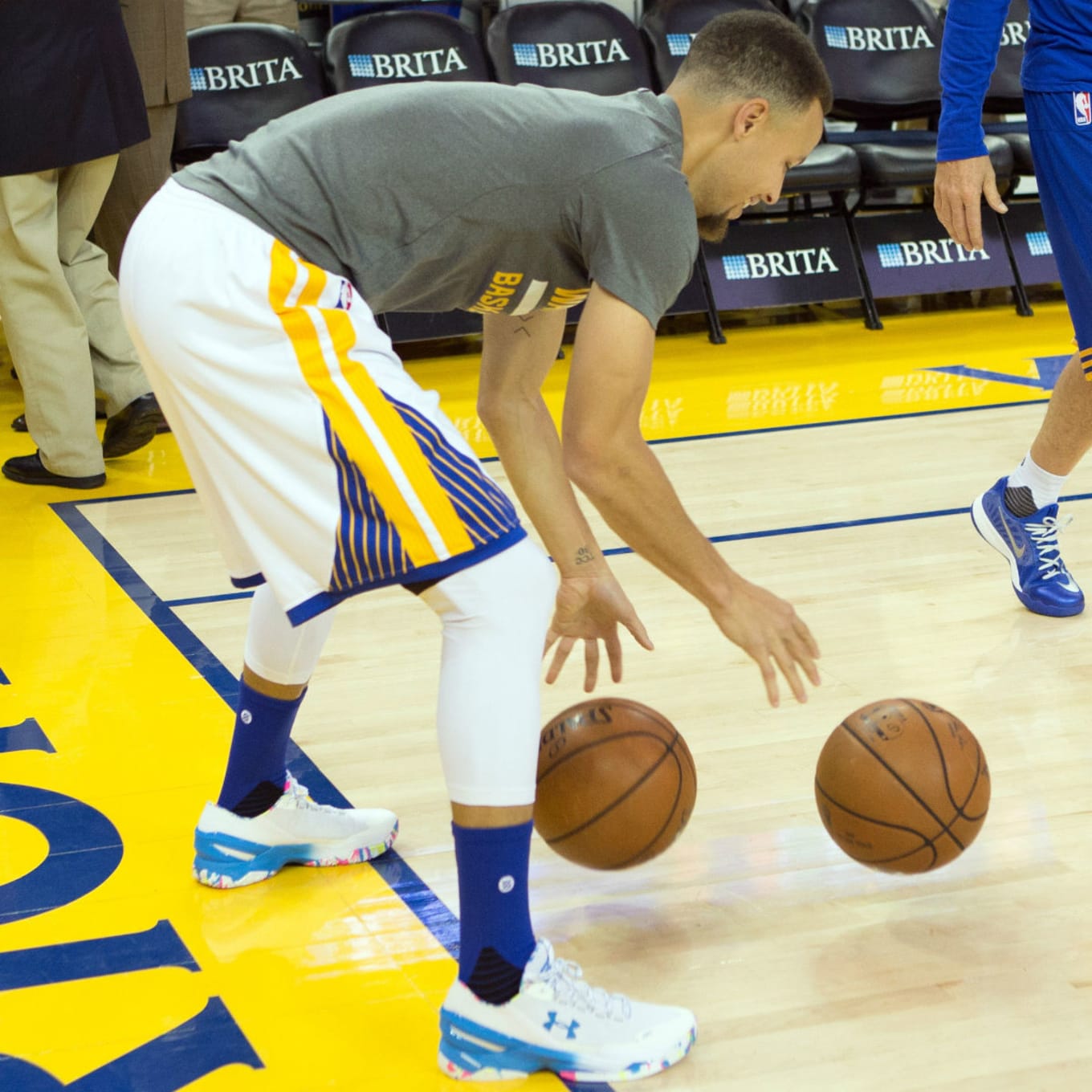 Stephen Curry Wears Surprise Party Under Armour Curry Two Sole