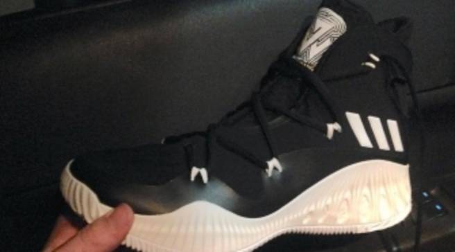 adidas j wall 3