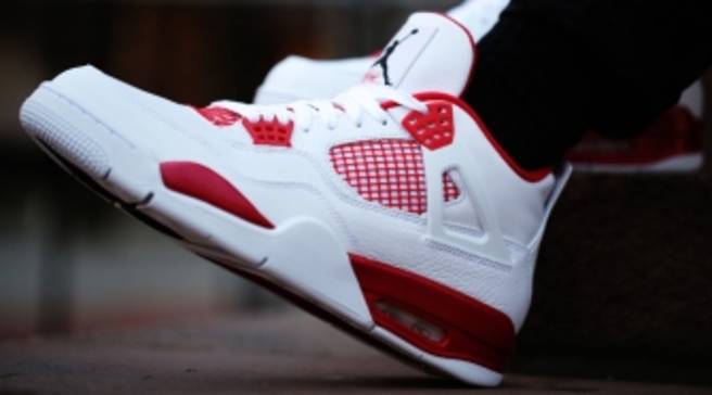 jordan retro 4 gym red