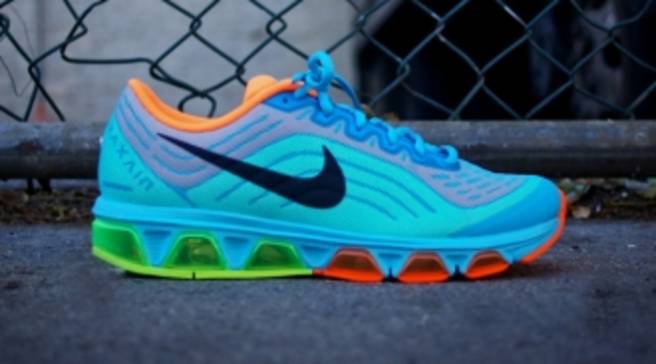 nike air max tailwind 6 black