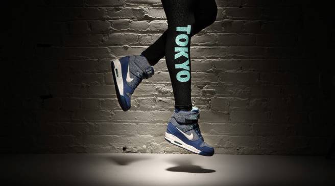 wmns nike air revolution sky hi