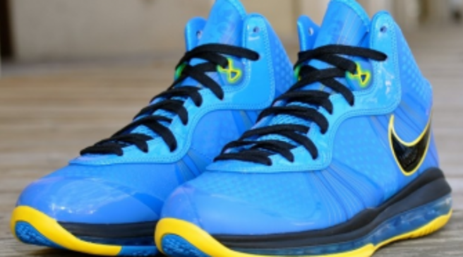 lebron entourage 8