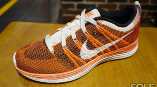 nike flyknit lunar 1 orange