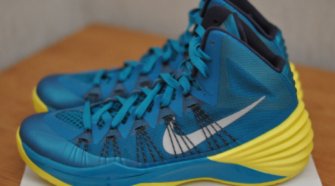 blue nike hyperdunk 2013