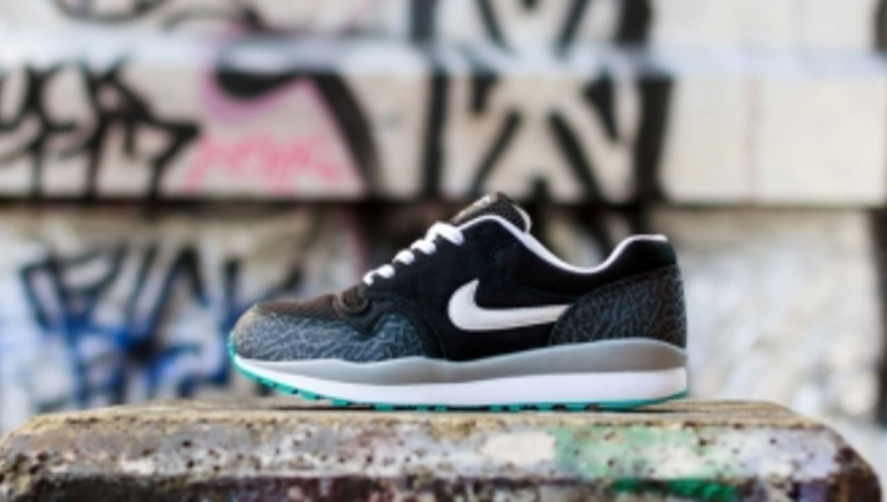 nike air safari elephant