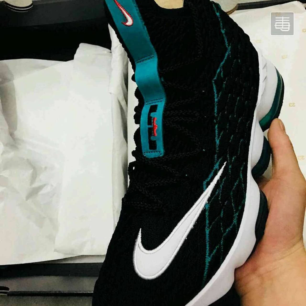 First Look at Nike LeBron 15 'Griffey 