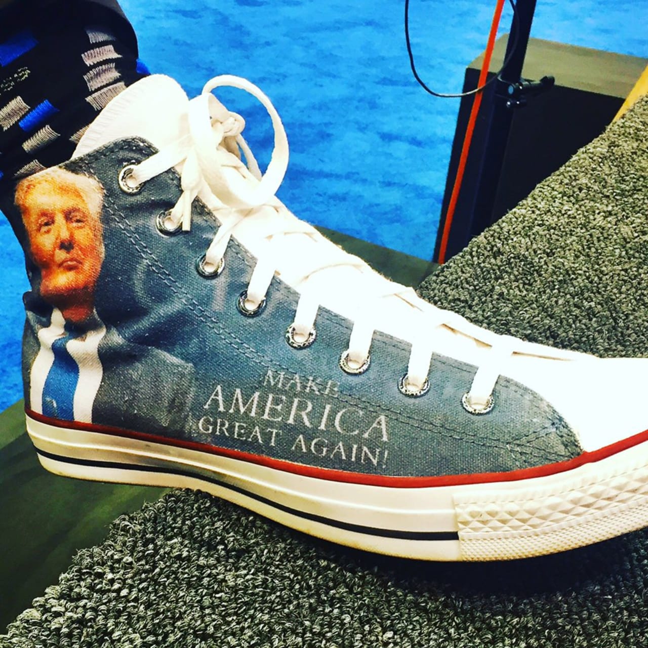 donald trump converse shoes