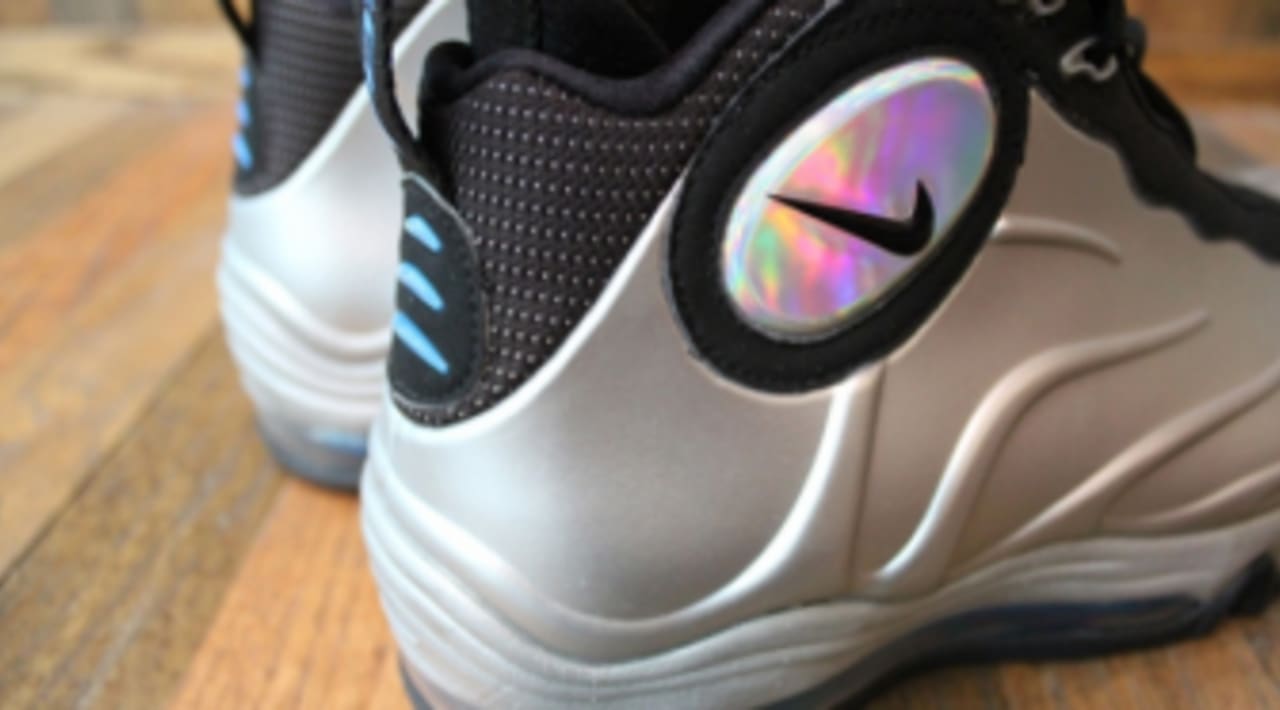 nike total air foamposite max metallic silver