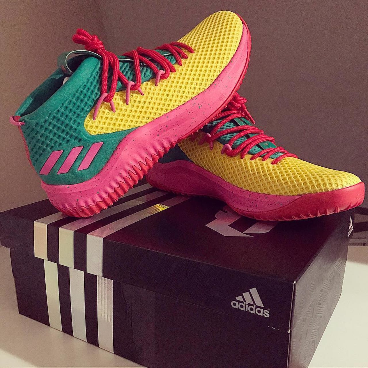Adidas mi dame 4 clearance