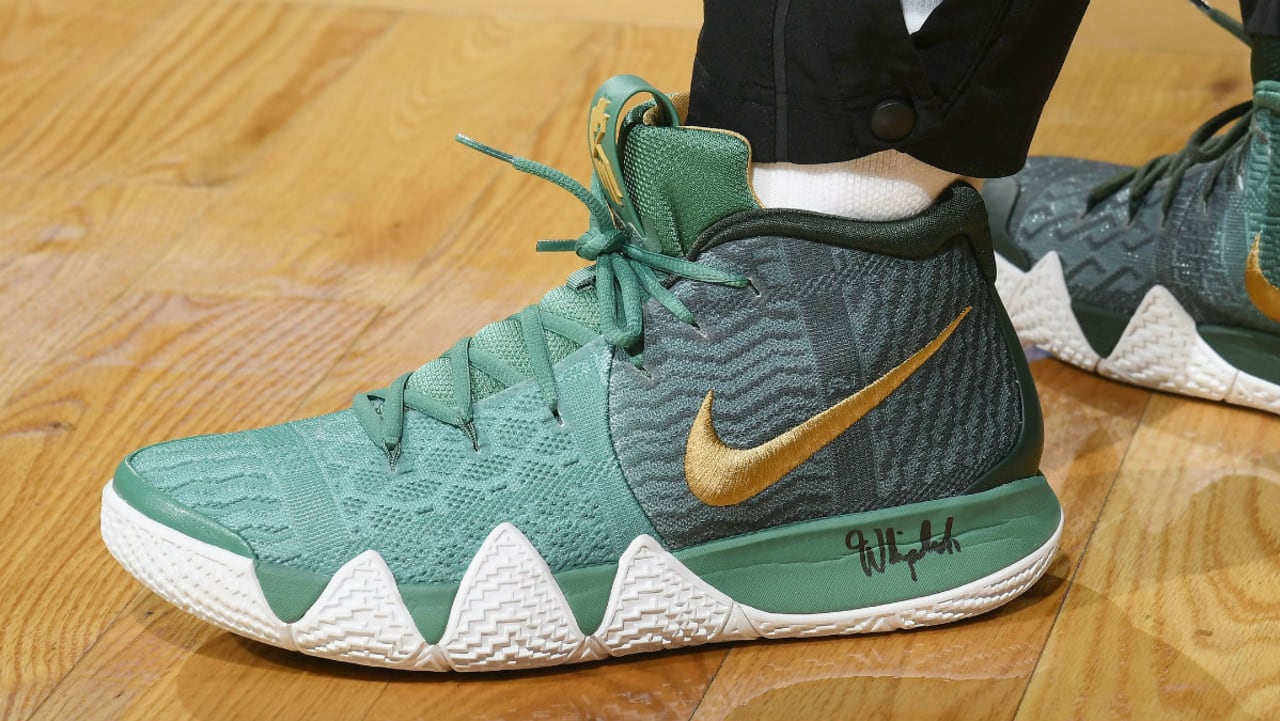 Kyrie Irving Nike Kyrie 4 Green/Gold PE 