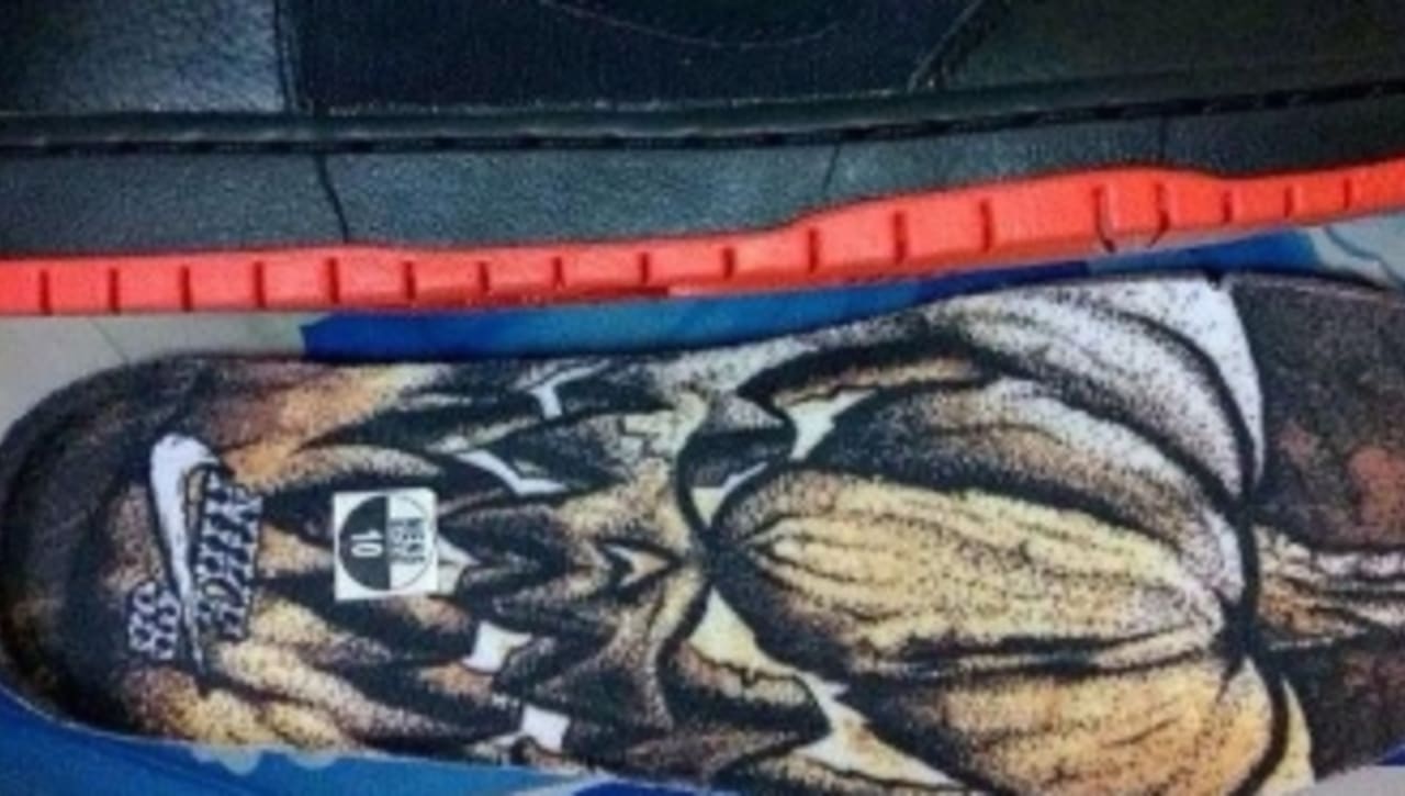 haunter nike dunks