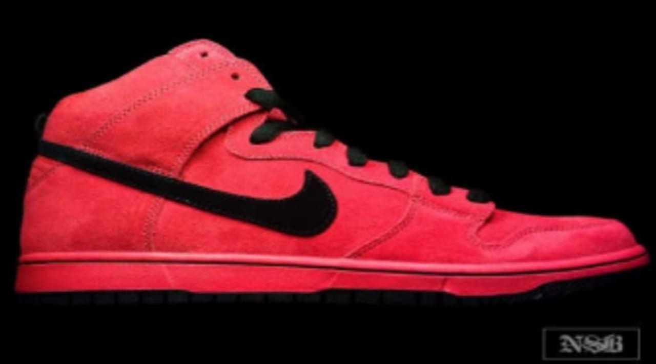 true red sb dunks