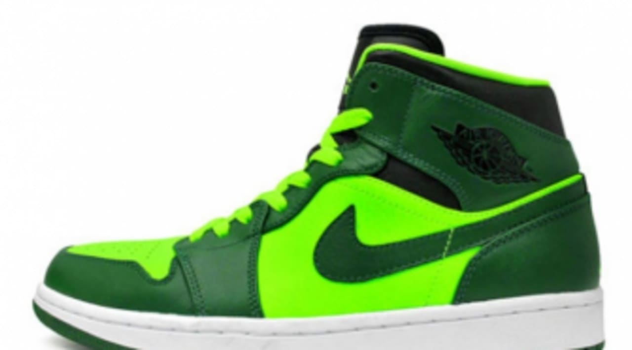 Аир грин. Nike Air Jordan 1 зеленые. Nike Air Jordan 1 Pine Green. Nike Air Jordan 1 Green.