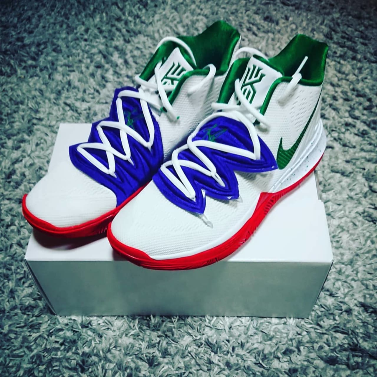 joker kyrie 5
