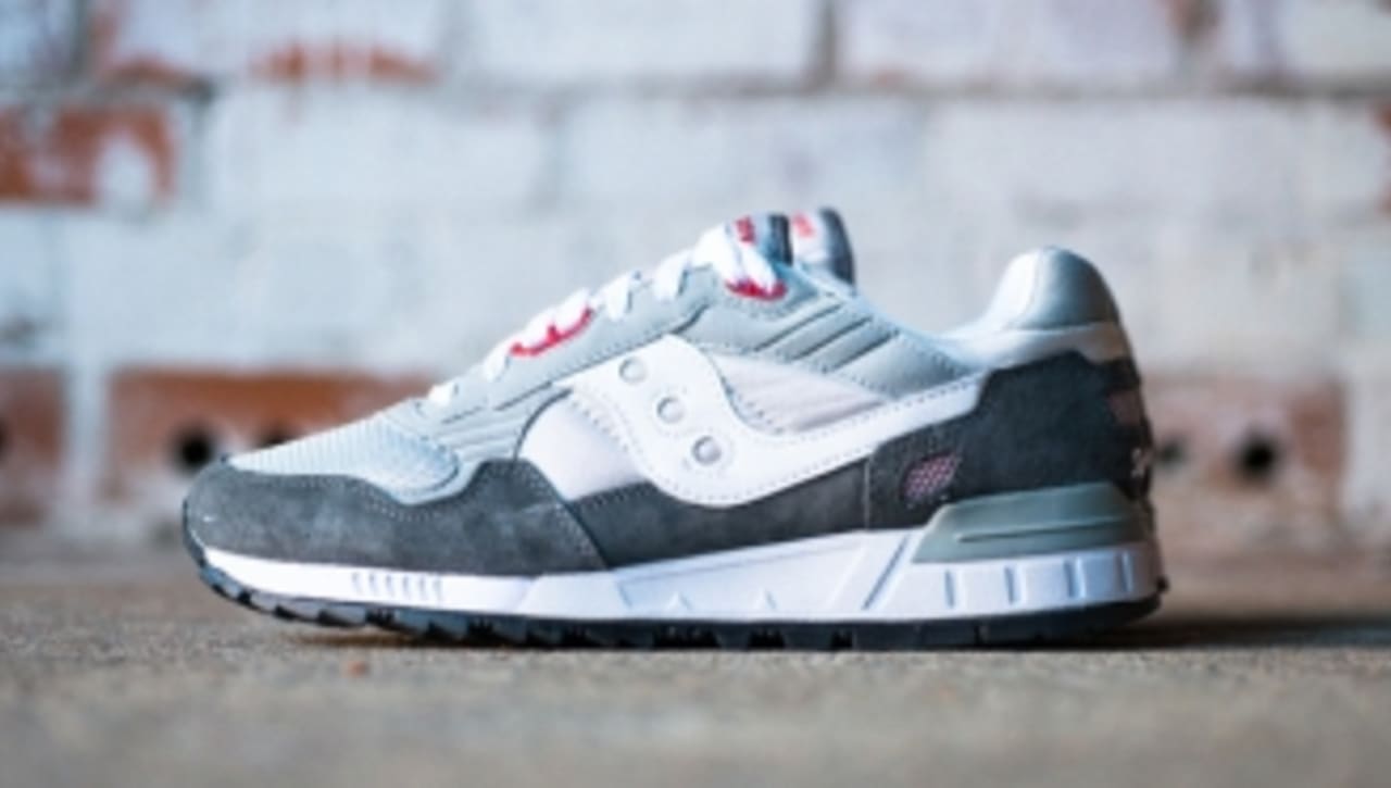 saucony shadow 5000 white red