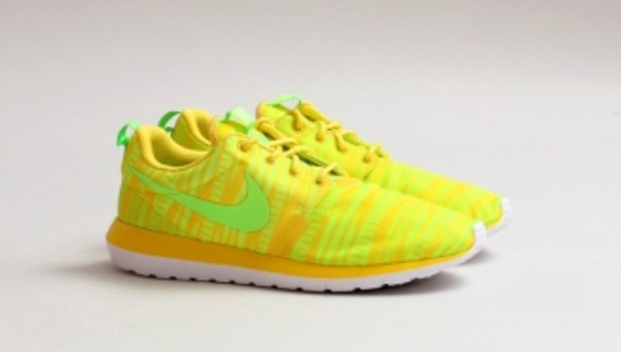 roshe run yellow