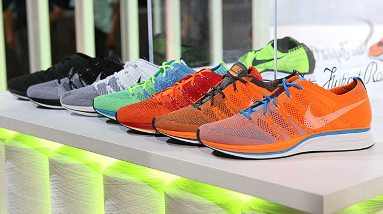 nike flyknit trainer colorways