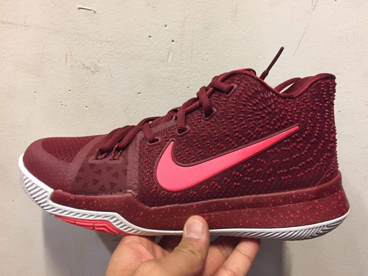 Nike Kyrie 2 Shoes