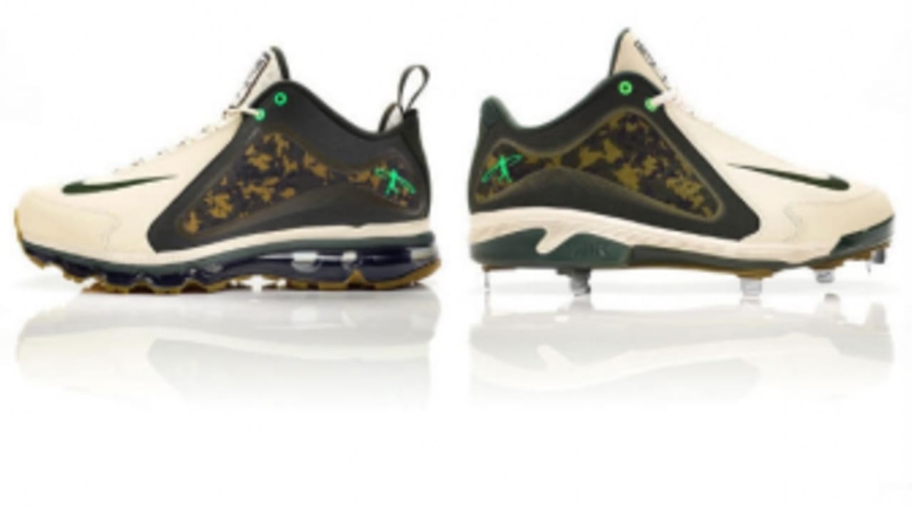 nike swingman legend cleats