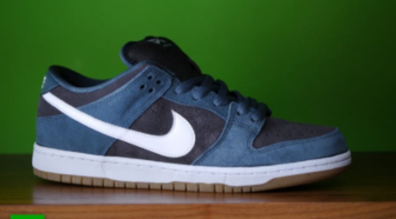 nike dunk low gum sole