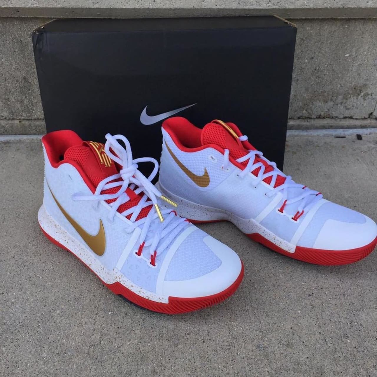 kyrie 3 white red