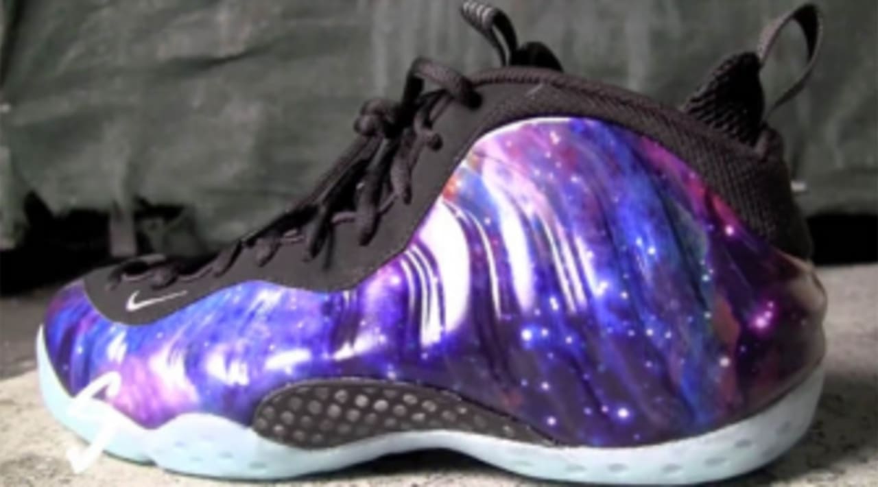 Supreme x Nike Air Foamposite One Red SneakerNews ...