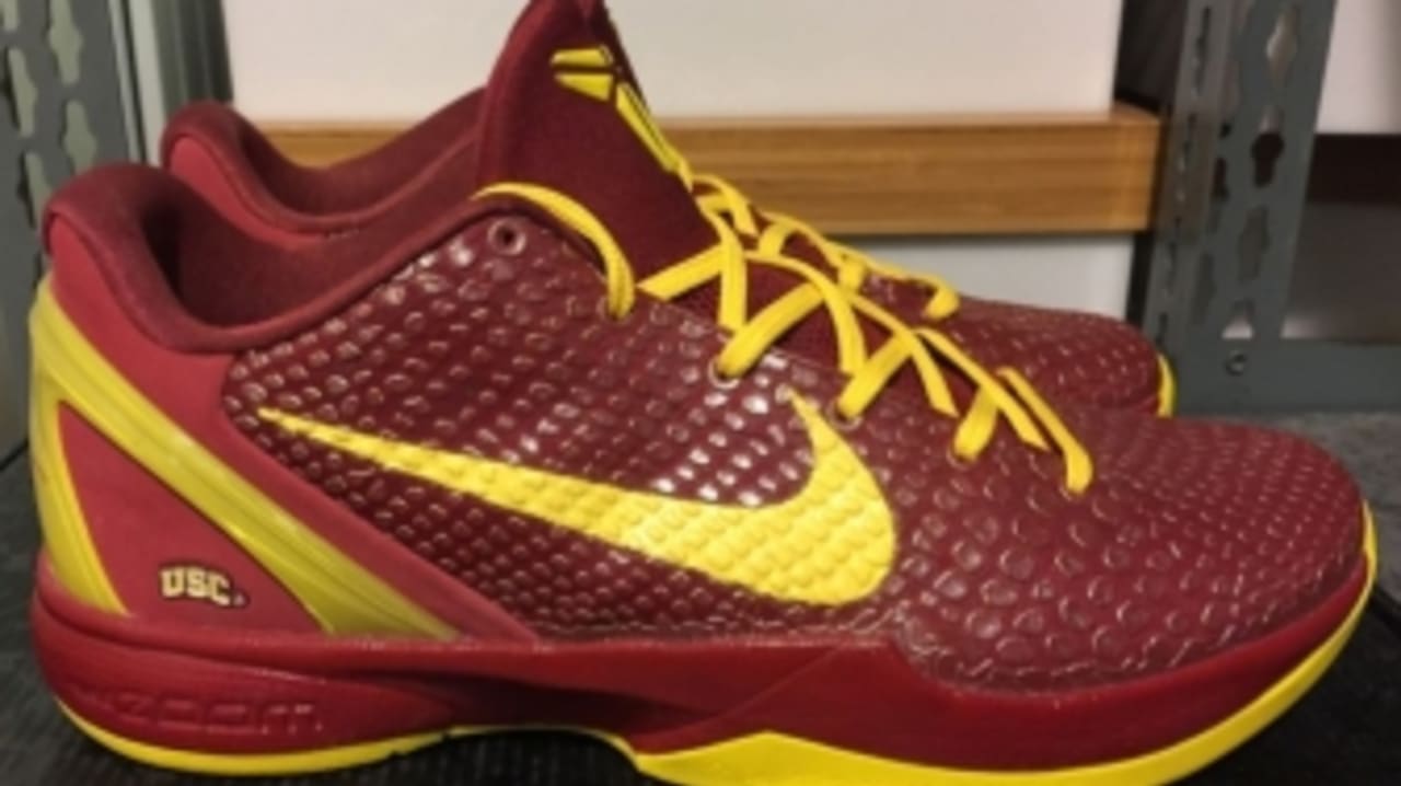 usc nike shoes