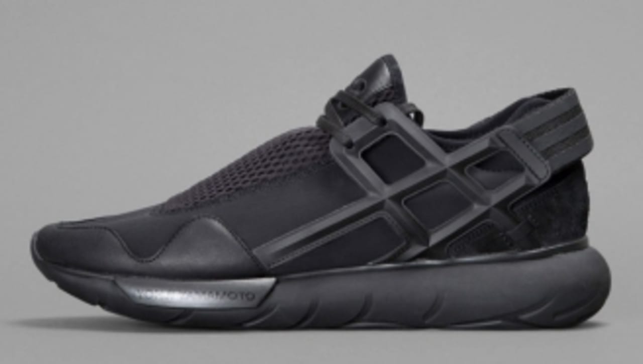 Y3 qasa low triple black Clearance