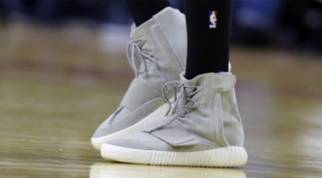 Wear adidas Yeezy 750 Boosts in a Game 