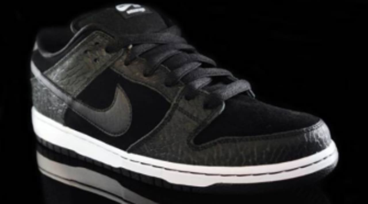 Entourage x Nike SB Dunk Low Premium - "Lights Out" - Images | Sole Collector