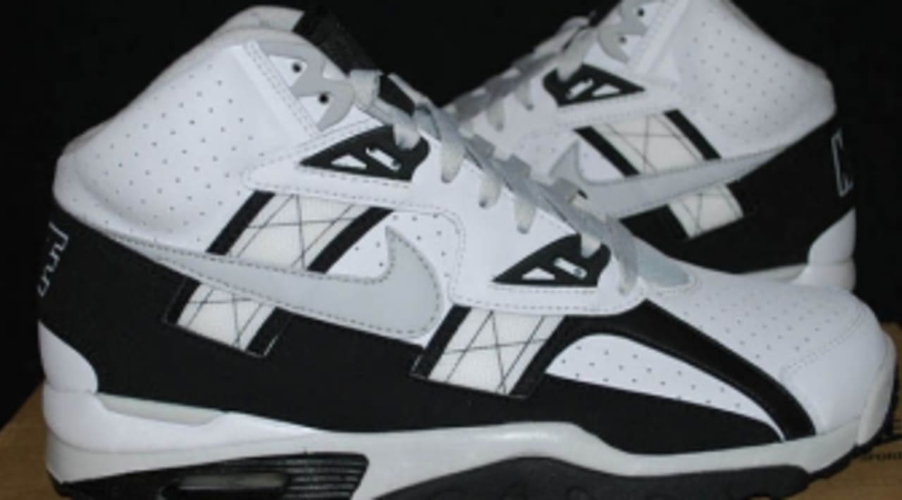 bo jackson raiders sneakers