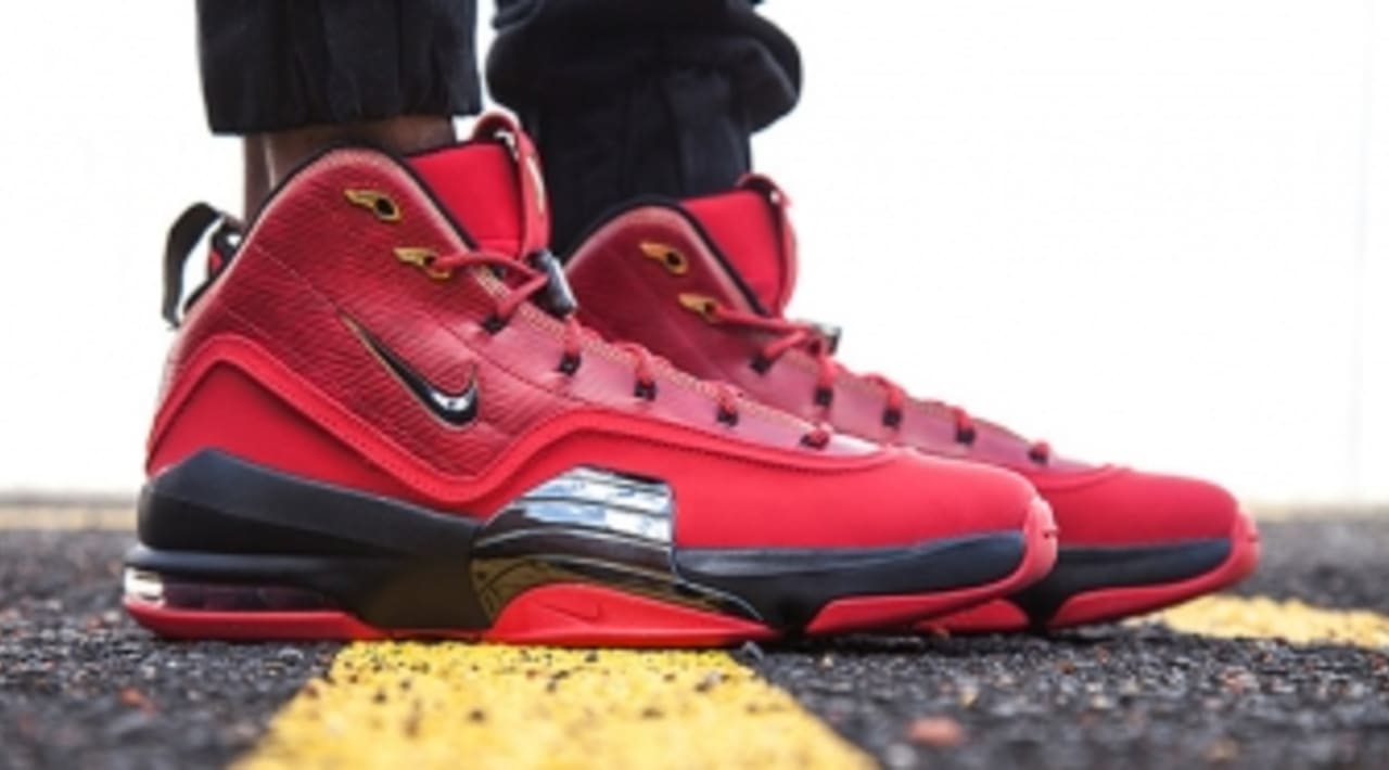 scottie pippen red shoes