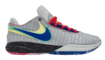 NIke LeBron 20 