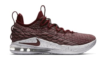 Nike LeBron 15 Low 