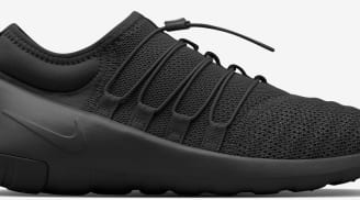 Nike Payaa Black