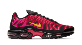 Supreme x Nike Air Max Plus "Fire Pink"