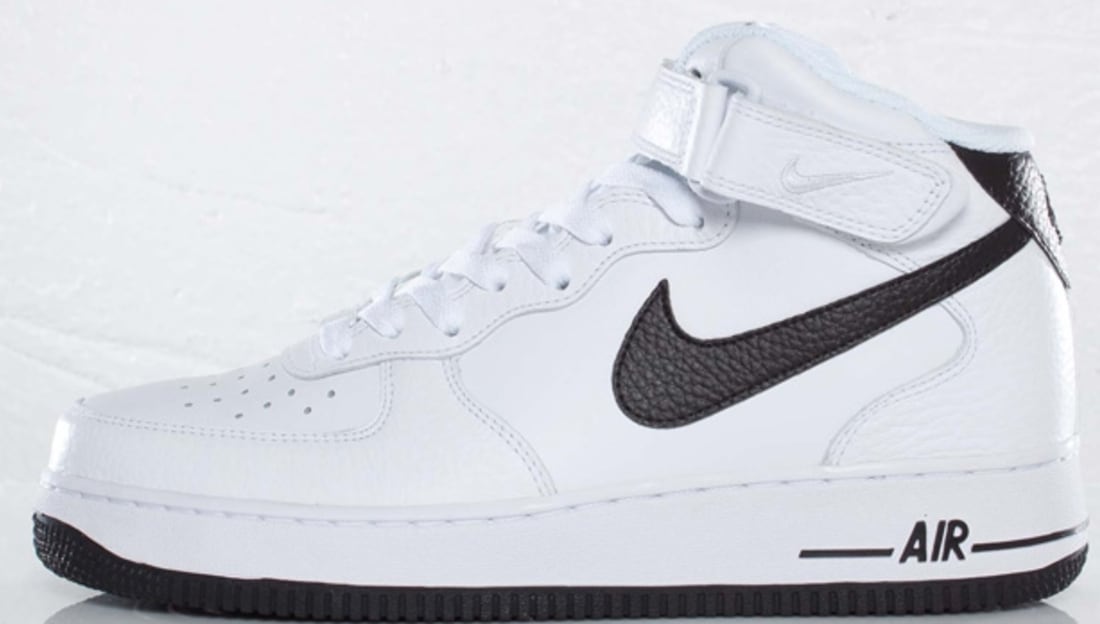 black and white air force 1s