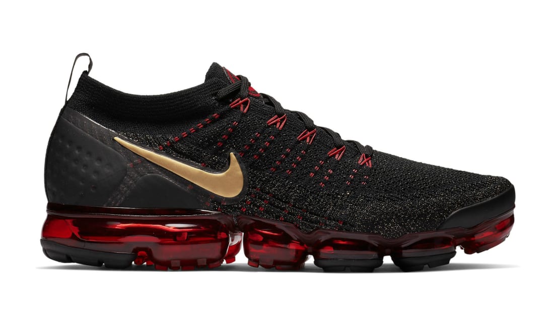 red and black vapormax flyknit