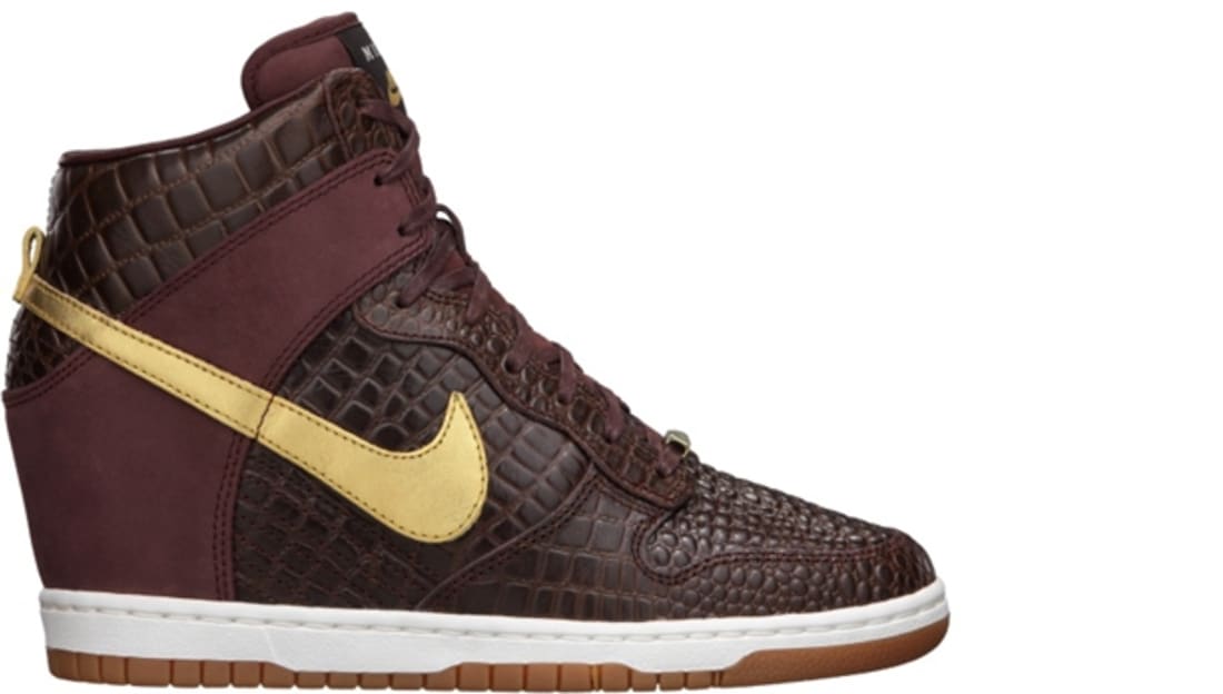 nike dunk sky hi gold