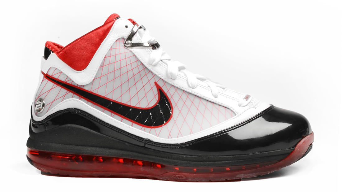 Nike Air Max LeBron 7 (VII)
