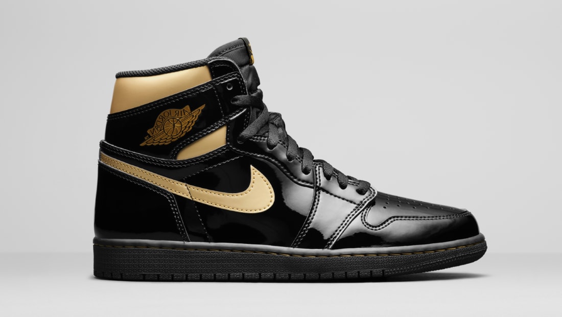 air jordan 1 retro black metallic gold